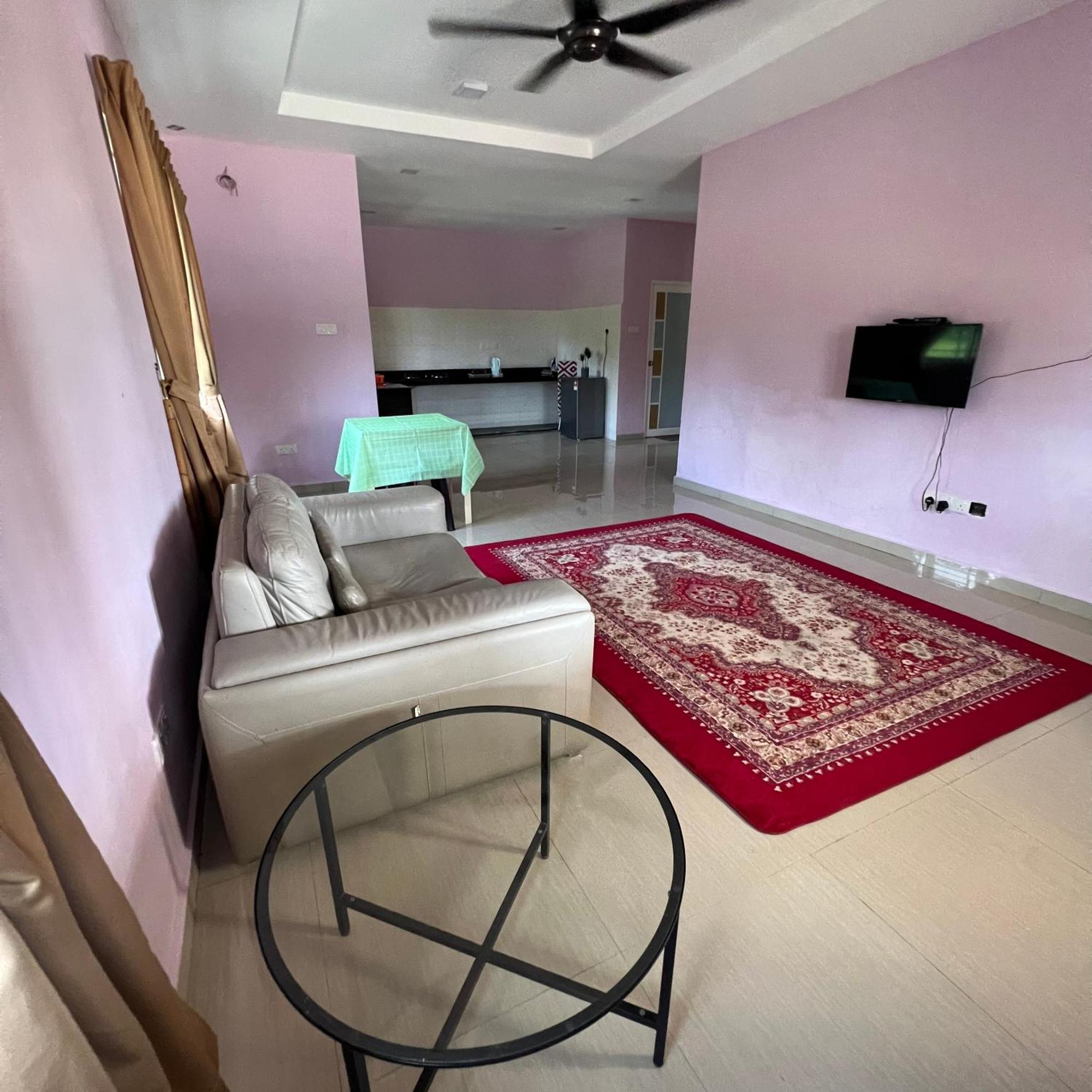 D' Totok Housestay Sepang Exteriér fotografie